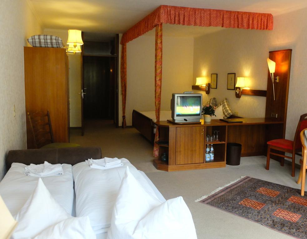 Hotel Valsana Am Kurpark Bad Wildbad Εξωτερικό φωτογραφία