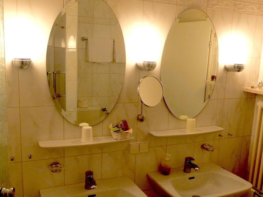 Hotel Valsana Am Kurpark Bad Wildbad Εξωτερικό φωτογραφία